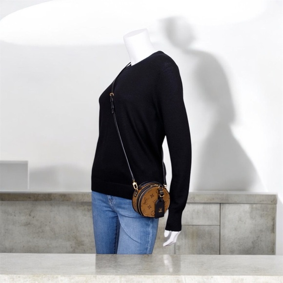 LOUIS VUITTON
2023 Monogram Reverse Mini Boite Chapeau - Picture 12 of 13